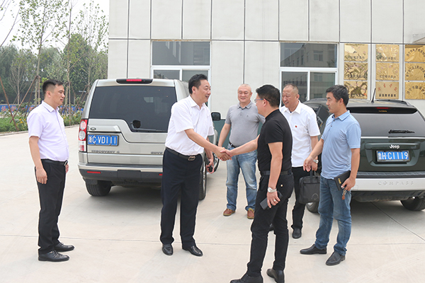 Warmly Welcome Zhejiang Chamber of Commerce of Jining Secretary General Xu and Working Committee Of Depatments Directly Under Jining Government Secretary Zhong to Visit China Coal Group