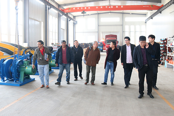 Warmly Welcome Latvia Clients to Visit Shangdong China Coal Group for Purchasing Winches