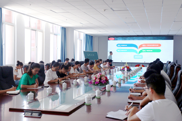 Jining Industrial And Information Commercial Vocational Training School Held Business Etiquette Training Course