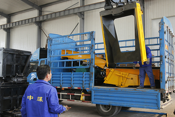 A Batch of Scraper Rock Loaders of China Coal Group Exported to Italy by Qingdao Port