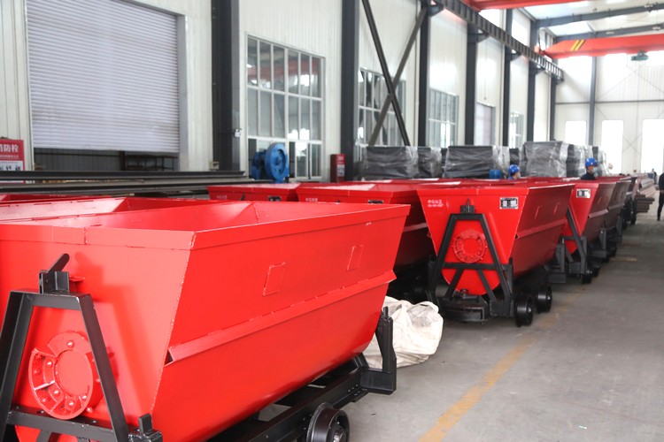 China Coal Group Sent A Batch Of Red Bucket Tipping Mine Cars To Changzhi, Shanxi