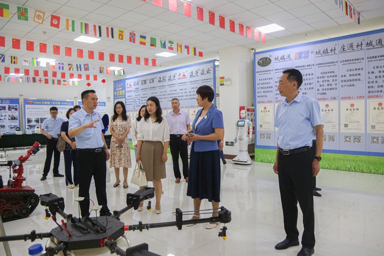 Leaders Of Jining Medical University Visited China Coal Group To Discuss Cooperation